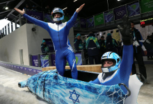 Švicarski komentator nastop izraelske bob ekipe pospremil s kritiko genocida. Izraelci zgroženi.