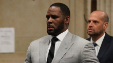 Kein Kontakt zur Außenwelt: Verurteilter R. Kelly sitzt in Einzelhaft