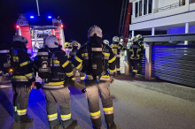 Akkus sorgen für Feuer in Mehrparteienhaus in Velden