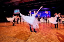 Die besten Fotos: So glanzvoll war der große Rosenball in Klagenfurt