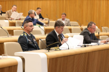 Odbor za obrambo brez sklepov glede doseganja ciljev in zavez Natu; poslanci SDS-a zapustili sejo