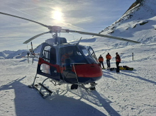 V Avstriji je v snežnih plazovih umrlo pet ljudi, na terenu pomaga vojska