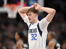 Dallas Mavericks v hudi krizi, a se zdaj ponuja najlepša priložnost