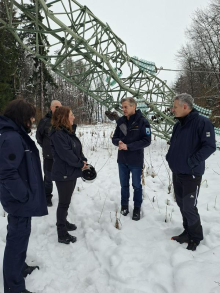 Brez elektrike še vedno par tisoč odjemalcev, odpravljanje posledic bi lahko trajalo več dni