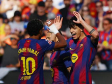 Barcelona po Realovem spodrsljaju znova na vrhu lige