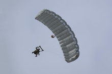 Konkurs za prijem u 63. padobransku brigadu: Evo koje uslove mora da ispuni budući vojni padobranac