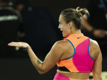 Arina Sabalenka še naprej daleč spredaj na lestvici WTA