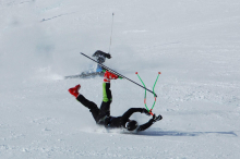 Beim Skifahren in Kärnten: Steirer schwer verletzt: Polizei sucht Fahrerflüchtigen