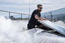 Chinas Hersteller fahren Preise für für PV-Module und Batterien hoch