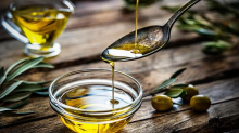 Olio extravergine di oliva protagonista della tavola tricolore