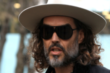 London: Russell Brand zu neuen Missbrauchsvorwürfen: Nicht schuldig