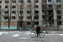 Iz Ukrajine poročajo o štirih ubitih v ruskem napadu. Smrtne žrtve tudi v Rusiji.