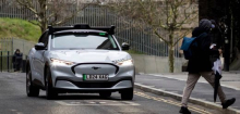 Roboter-Taxis in London: Britisches Start-up Wayve sammelt 1,2 Milliarden Dollar ein