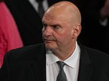 Republicans flock to Fetterman as great Democratic defector risks damning one-term fate