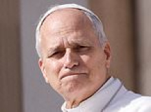 Pope Leo bans priests from using AI to write sermons - and warns that smartphones are making young people lonely