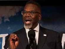 Woke Chicago mayor gives word salad answer when asked if taxpayers funded his trip to DC to attend anti-Trump protest