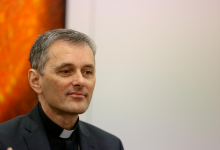 Škofa Saje in Štumpf pozivata k oddaji glasu v skladu s krščanskimi vrednotami