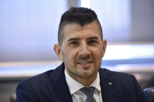 S prihranki na borzo? 