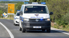 Riječki policajci u stanu našli drogu i ženu (29) s tjeralice