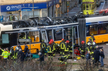 V Milanu se je iztiril tramvaj. Dve smrtni žrtvi in okoli 40 ranjenih.