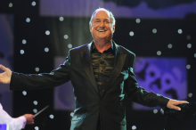 „Oh! Carol“-Sänger Neil Sedaka mit 86 Jahren gestorben