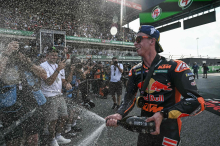 MotoGP: Pedro Acosta gewinnt ersten Sprint der Saison vor Marc Marquez