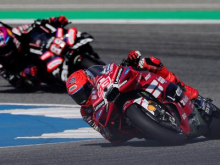 Marco Bezzecchi z Aprilio razred zase, Marc Marquez s predrto gumo odstopil