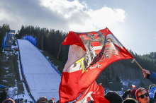 Kommentar zum Skiflug-Weltcup: Warum der Kulm zum alljährlichen Spektakel werden sollte