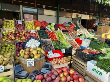 PASULJ 400, ZELENA SALATA 50! Evo kolike su cene na pijaci u Čačku, povrće najtraženije zbog posta (FOTO)