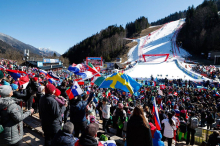 Vitranc dopoldne v sodelovanju z naravo, popoldne s kemijo