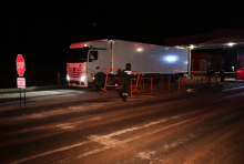 AMSS objavio stanje na granicama tokom večeri: Kamioni čekaju i do 5 sati, a evo kakva je situacija sa putničkim vozilima