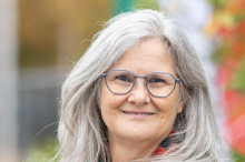 Sie setzt sich seit Jahrzehnten für Hörbeeinträchtigte in Kärnten ein