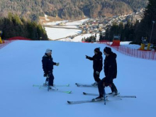 V Kranjsko Goro prihajajo nosilci olimpijskih odličij, obeta se spektakel