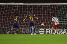 Barceloni zmanjkal gol do velikega preobrata, Atletico v finalu pokala