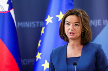 Fajon obsodila napade Izraela in ZDA in 