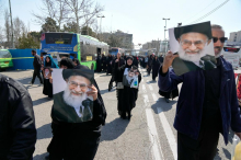 Izrael napovedal nove napade na Iran in Libanon. Dekliško šolo naj bi zadela ameriška raketa.