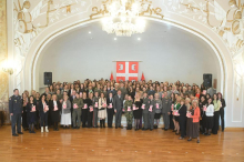 Gašić uručio poklone pripadnicama sistema odbrane: Povodom 8. marta nagrađeno 150 žena Ministarstva odbrane i Vojske Srbije (FOTO)