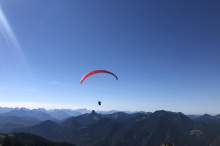 Felsen ausgewichen: Gleitschirm-Pilot (18) in Osttirol schwer verletzt 