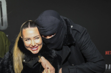 Haftbefehls Ehefrau: „Mit der Dunkelheit kommt die Angst“