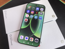 Test Xiaomi 17 – ali je njegova posebnost samo velikost?