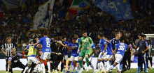 Brasilien: Fußball-Finale zwischen Cruzeiro und Atlético Mineiro endet in Massenschlägerei und mit 23 Roten Karten