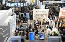 Deset tisoč avtorjev z izdajo prazne knjige protestira proti neavtorizirani rabi UI-ja