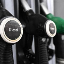 Il diesel sfonda i 2,6 euro. Il governo resta fermo