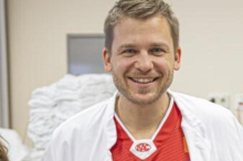 Nach Kollaps von KAC-Verteidiger: Ersthelfer berichtet über bange Momente