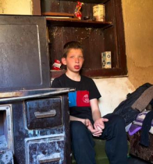 Stižu lepši dani za malog Slavka koji je rasplakao Srbiju: Dobiće novi dom, a želja mu je da trenira fudbal! Dres Dušana Tadića ide na licitaciju za pomoć