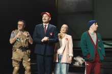 Kako preživeti apokalipso zombijev: preplet mladinske komedije in grozljivke v režiji Ajde Valcl