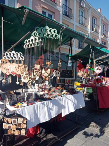 HEKLERAJ, DEKUPAŽ, PRIRODNA KOZMETIKA I RUČNI RADOVI: Vikend uživanja u Bum marketu na pijaci u Zemunu