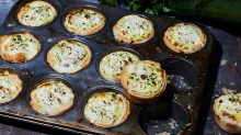 Besser essen: Diese Mini-Quiches sind der heimliche Star jedes Picknicks