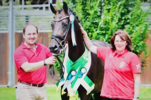 Besitzer rettet bei Großbrand in Aibl 14 Pferde: „Mein Mann hat sich das brennende Gewand heruntergerissen“  