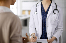 Veljati je začel zakon o skladu za financiranje zdravljenja redkih bolezni